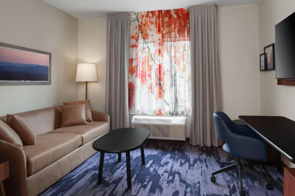 King Suite with Sofa Bed interior